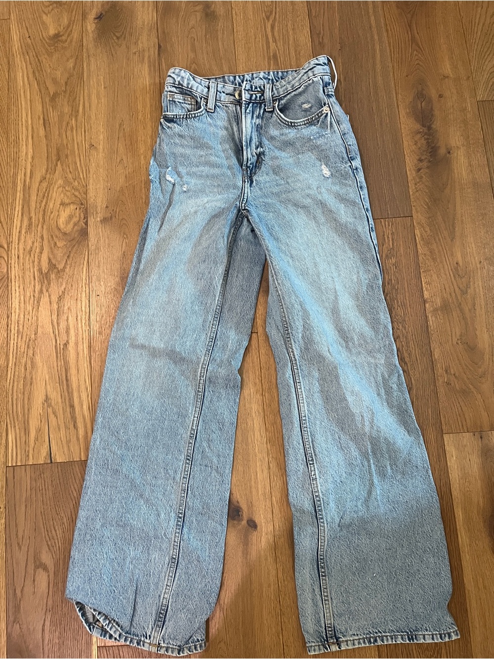 H&M Classic High Waist, Wide-Leg Light Blue Jeans - Women